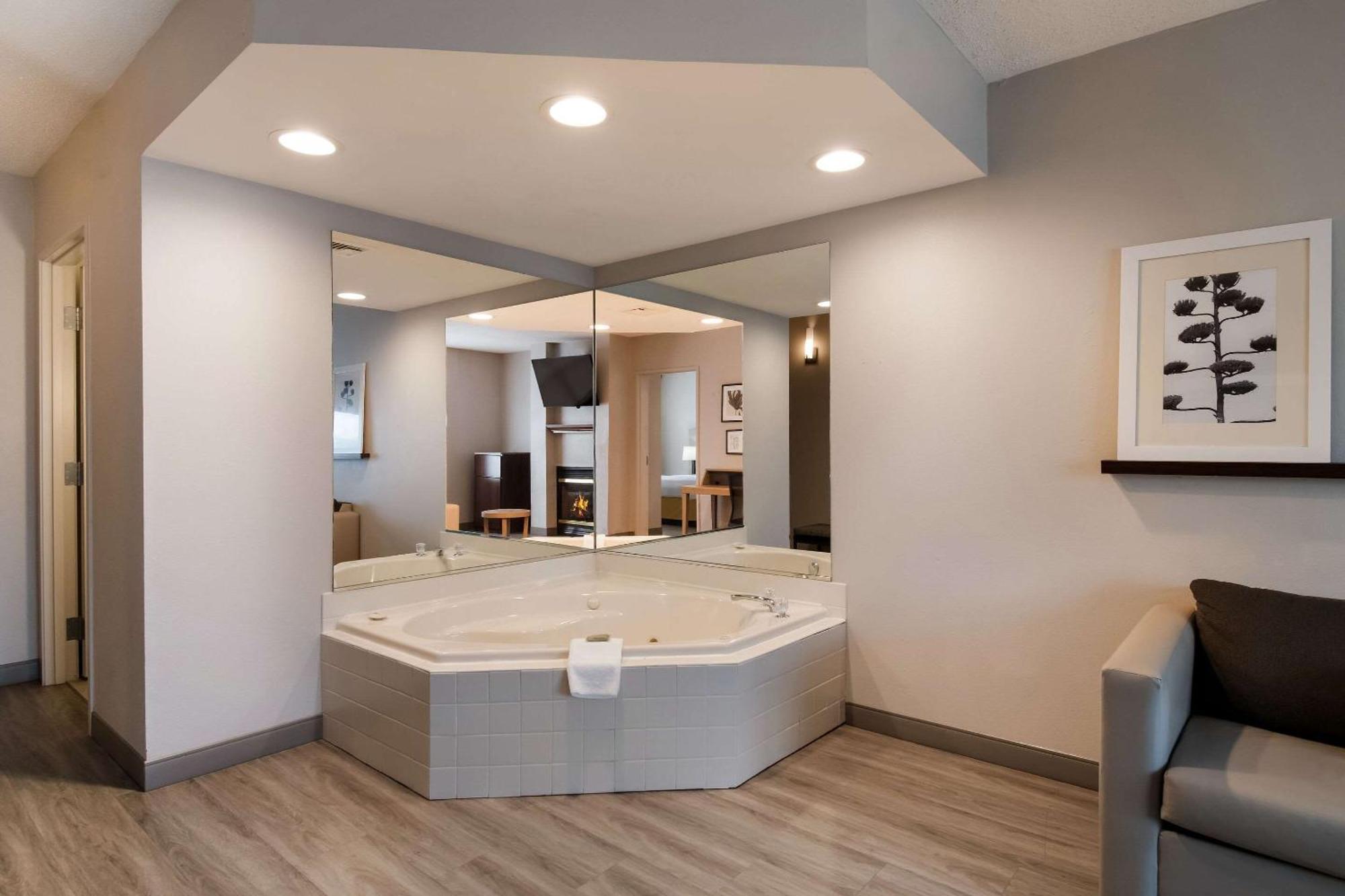 Country Inn & Suites By Radisson, Harrisburg Northeast - Hershey Exteriér fotografie